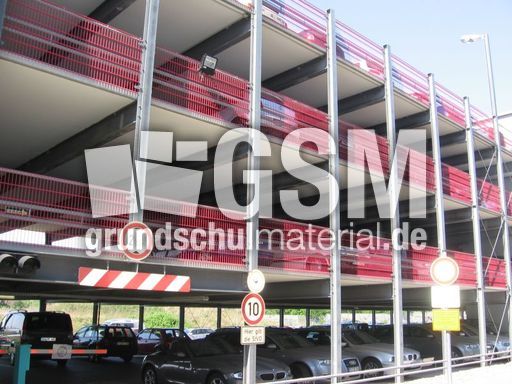 Parkhaus.JPG